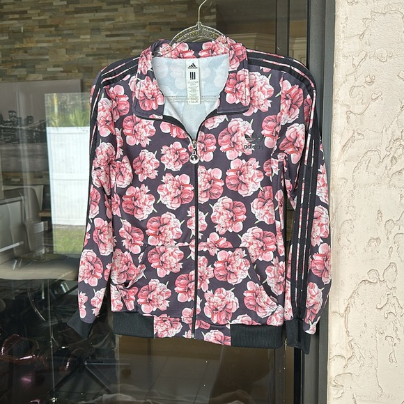 Adidas ladies sport jacket - Picture 6 of 6